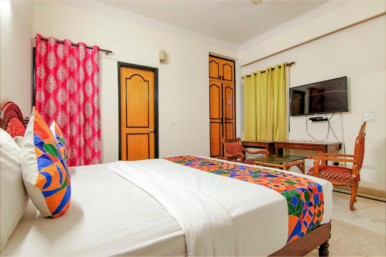 Fabhotel Singh Suite Gurgaon Buitenkant foto